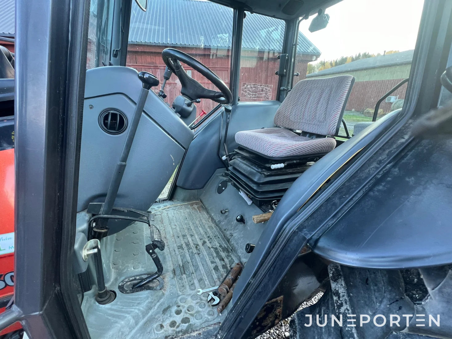 Valmet 600 4WD med lastare