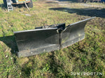 Valmet 600 4WD med lastare