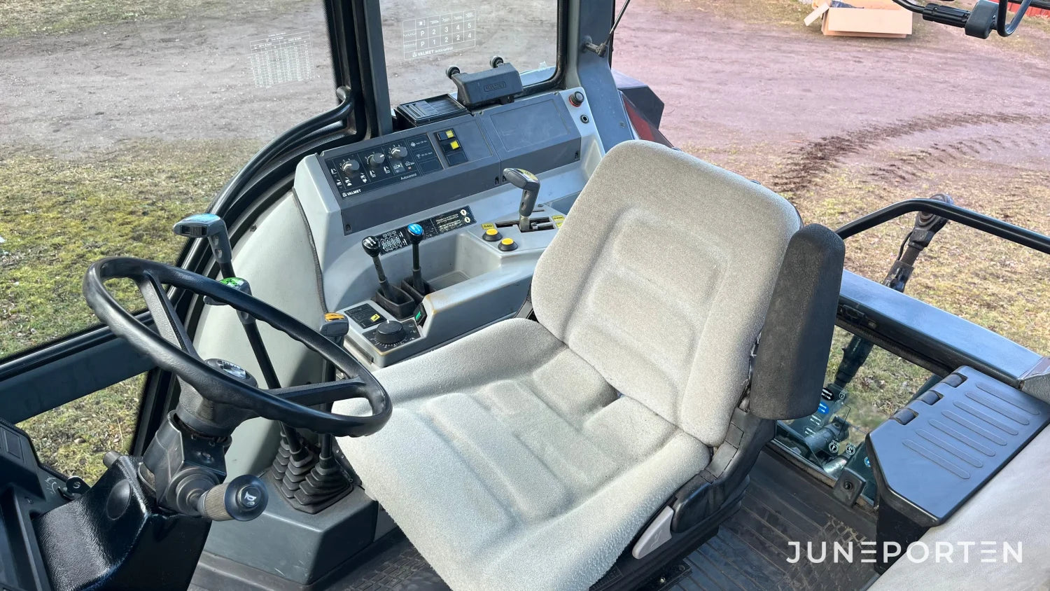 Valmet 6400