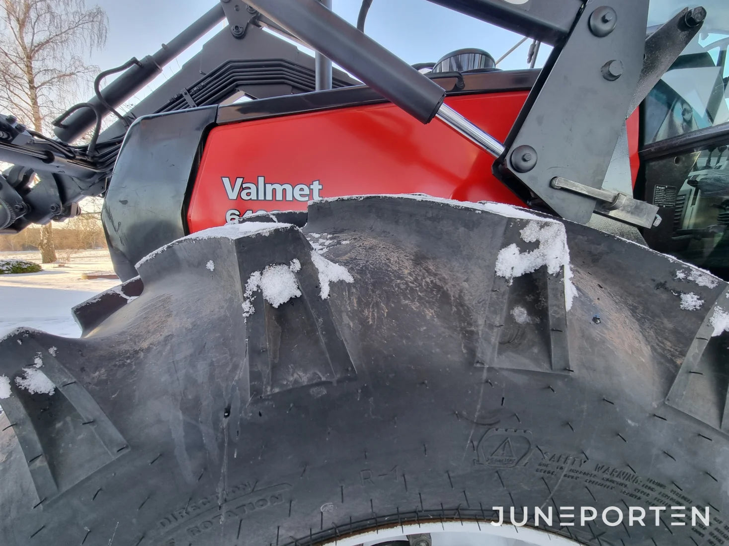 Valmet 6400 med lastare