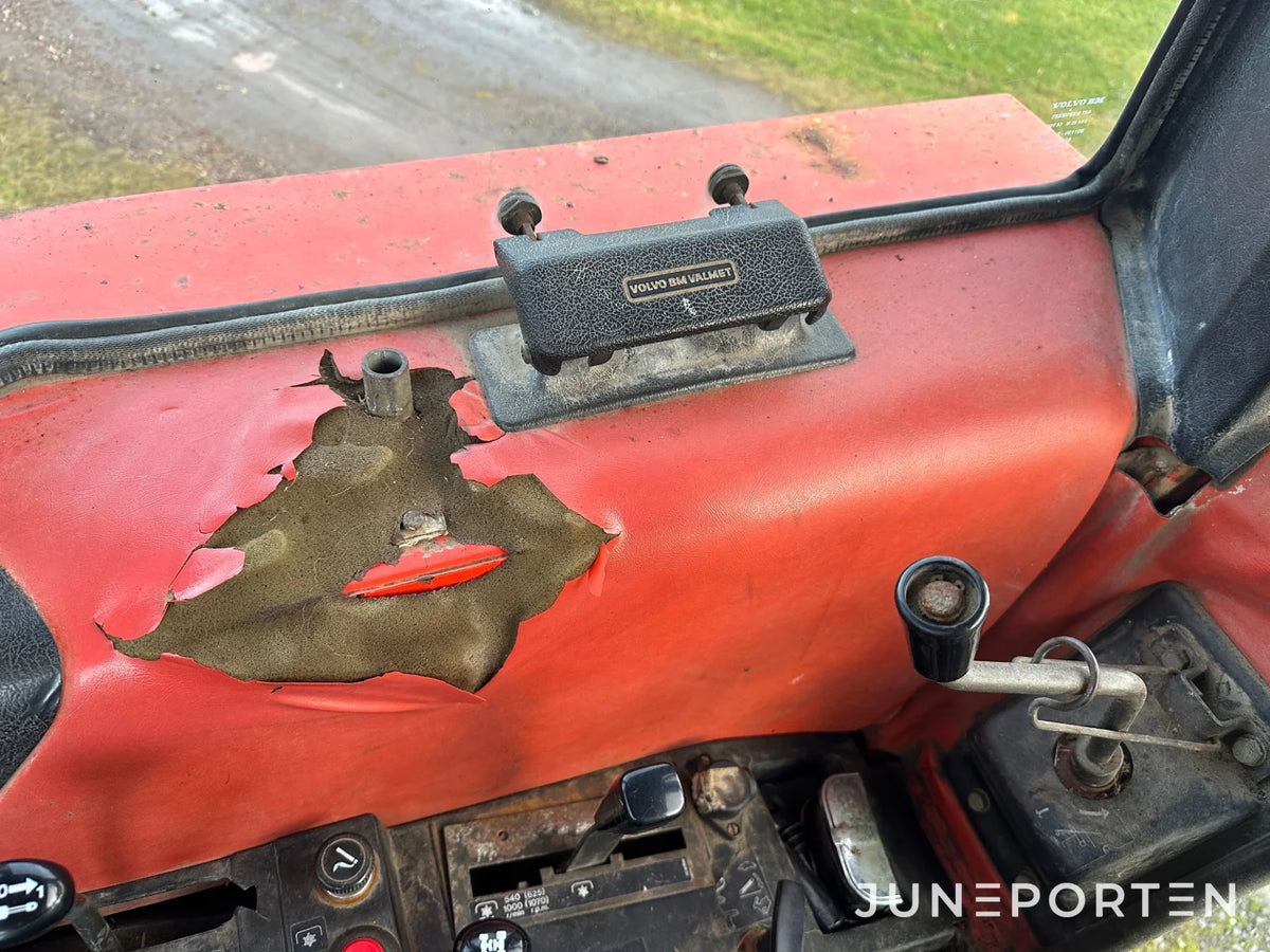 Valmet 705 med lastare