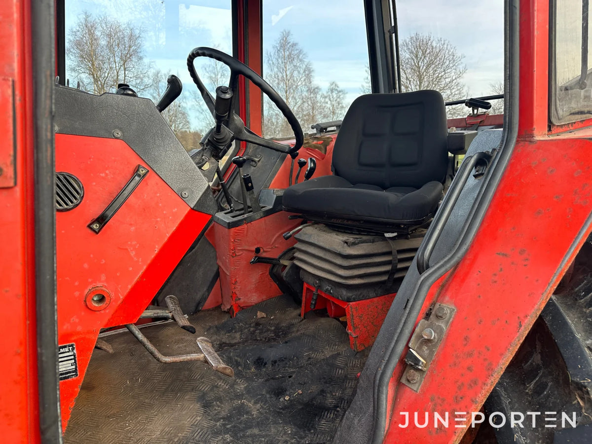 Valmet 705 med lastare