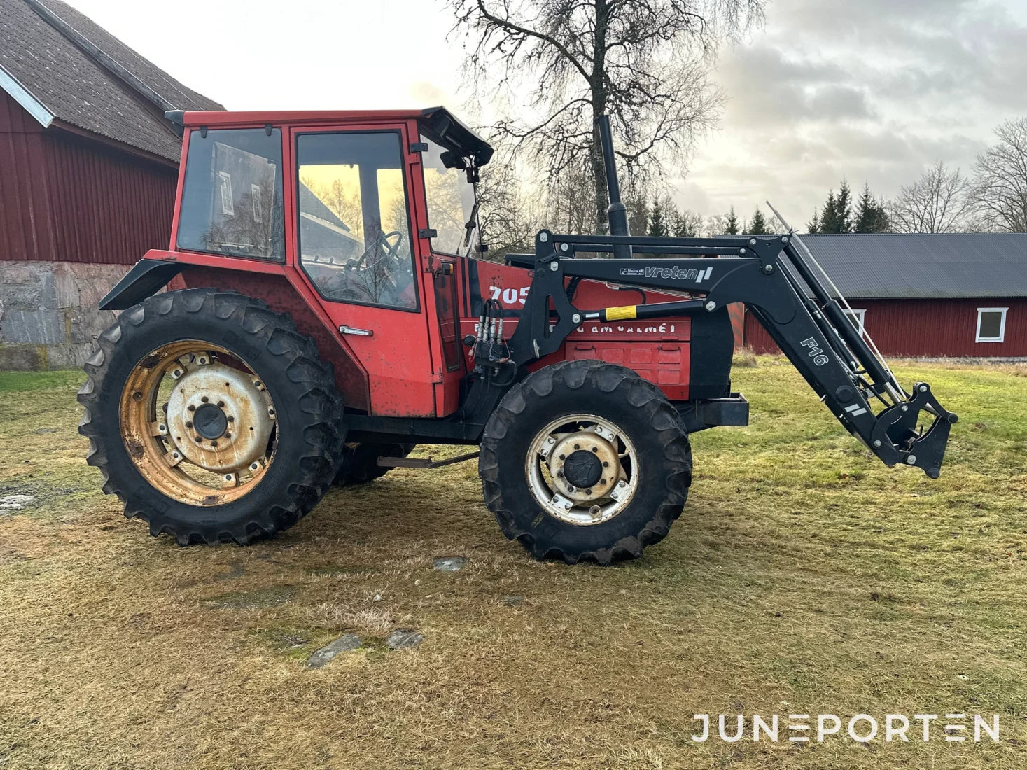 Valmet 705 med lastare