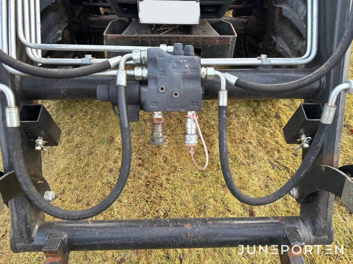 Valmet 705 med lastare