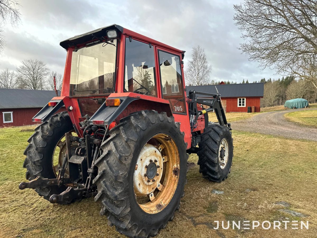 Valmet 705 med lastare