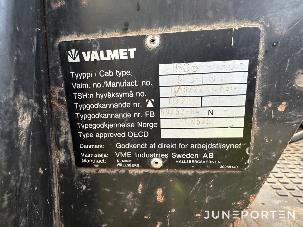 Valmet 755 med lastare