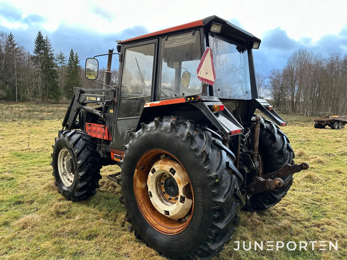 Valmet 755 med lastare