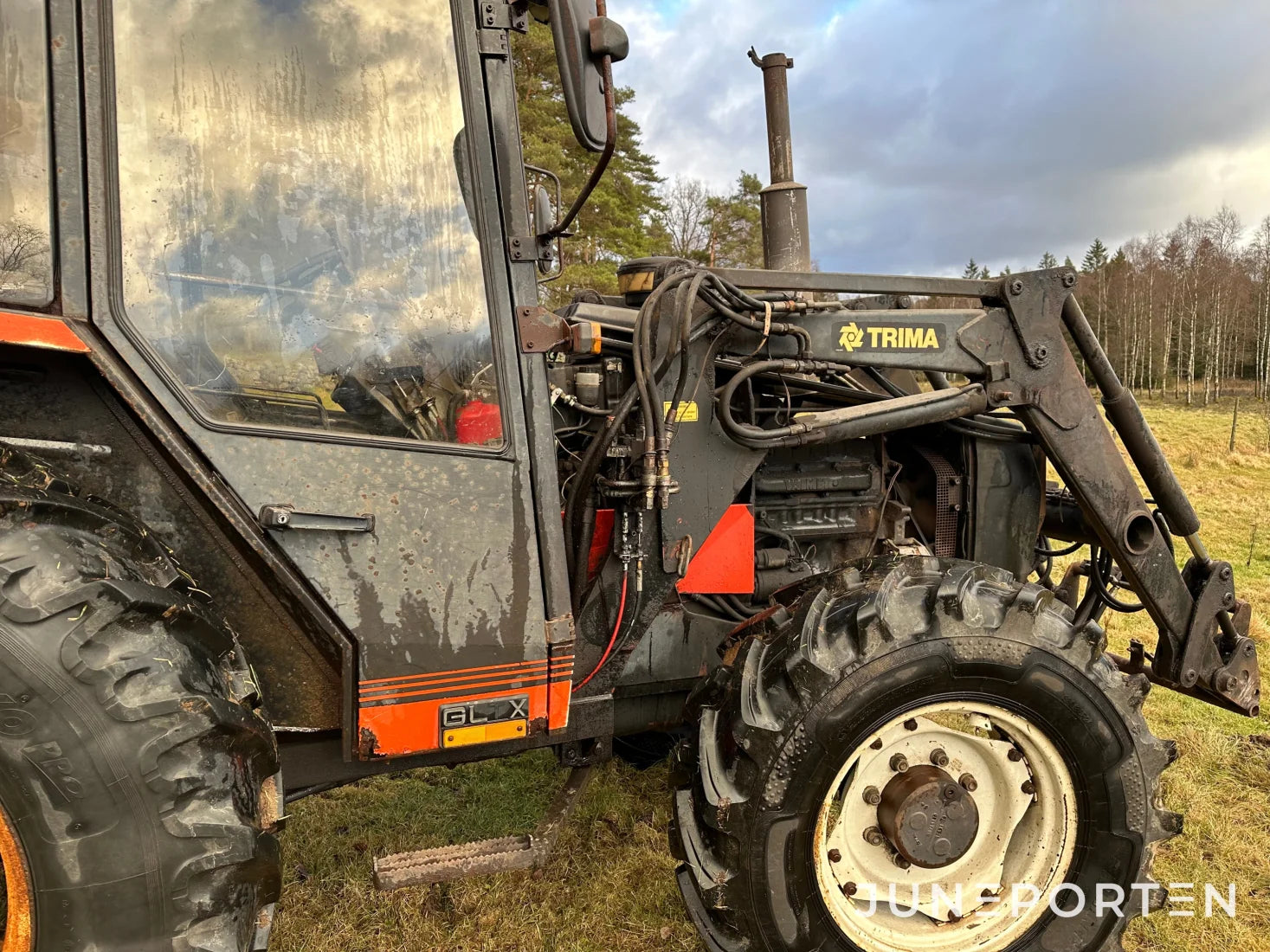 Valmet 755 med lastare
