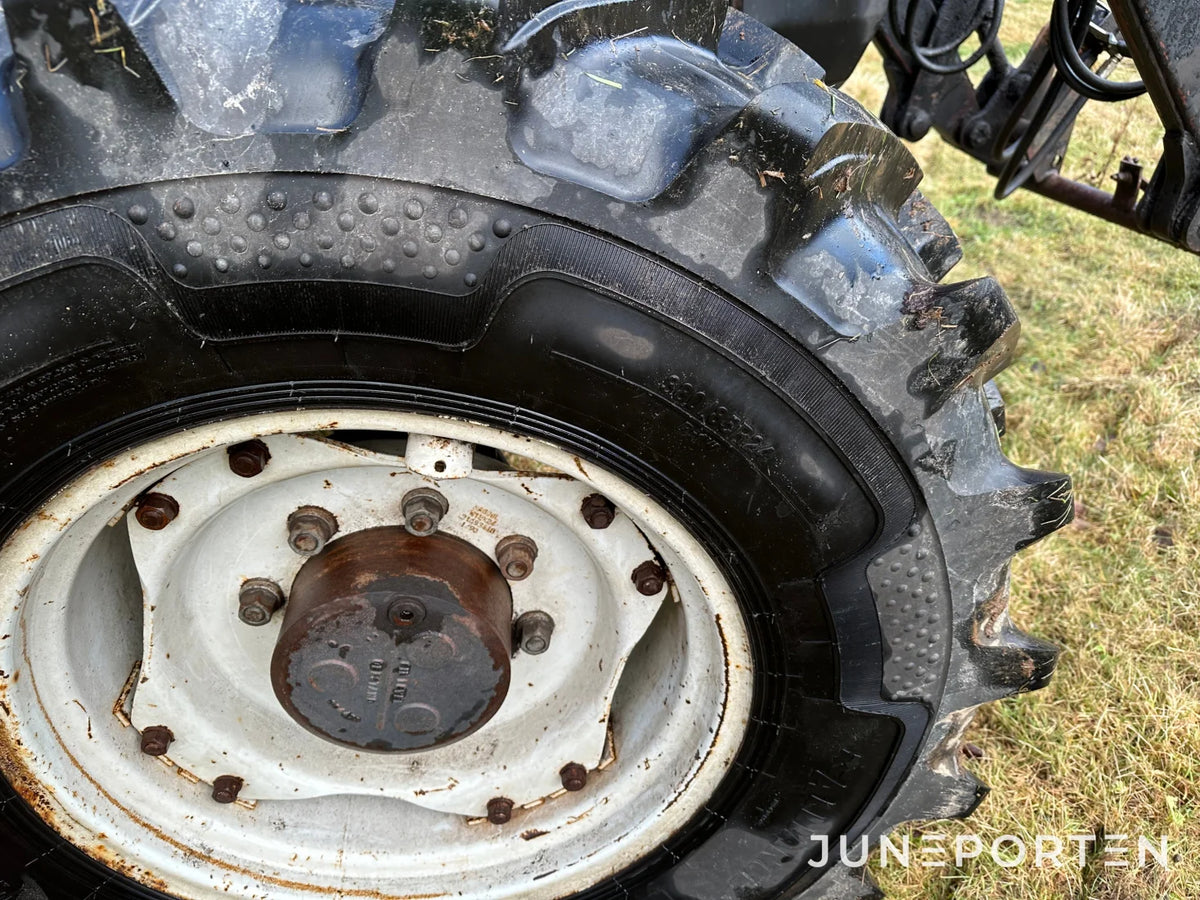 Valmet 755 med lastare