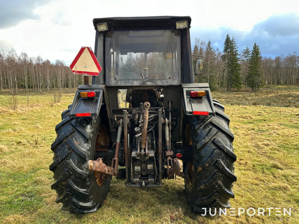 Valmet 755 med lastare