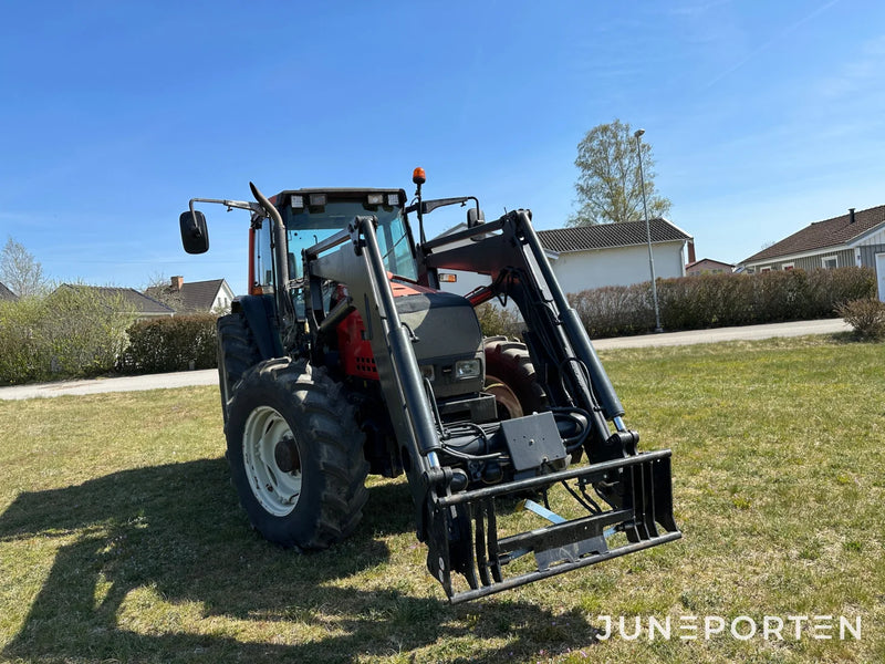 Valtra 6250 4WD med lastare