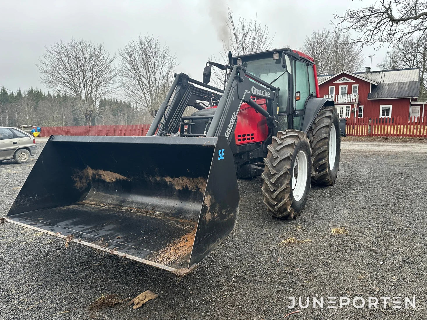 Valtra 6850 Hitech med lastare