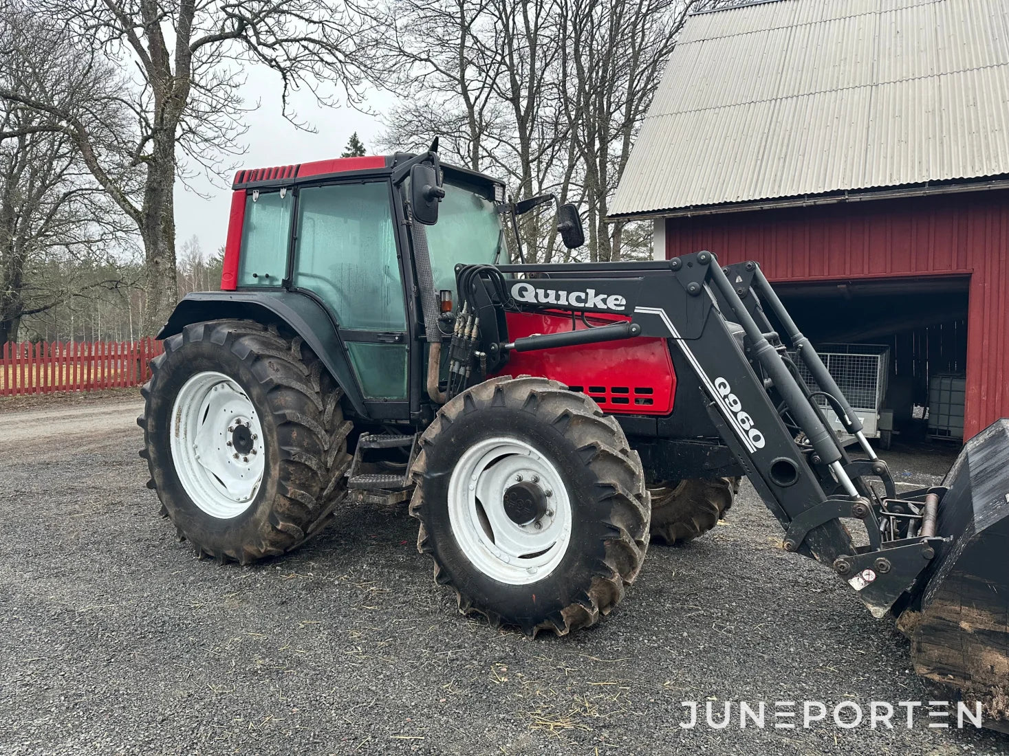 Valtra 6850 Hitech med lastare