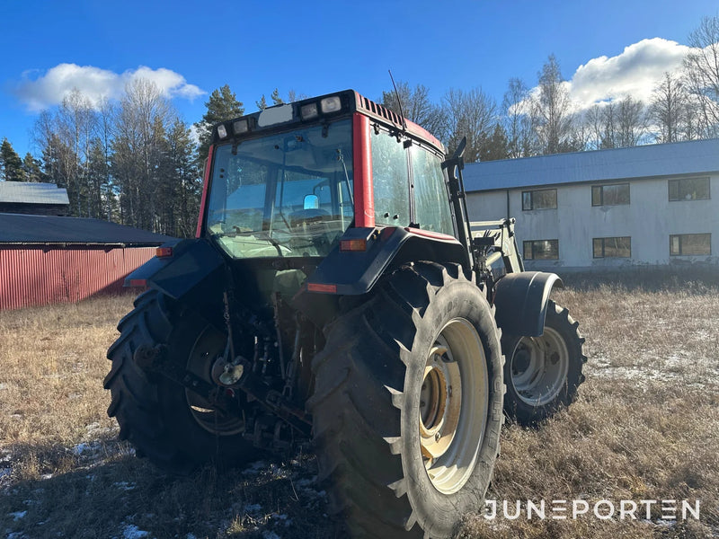 Valtra 6850 med lastare
