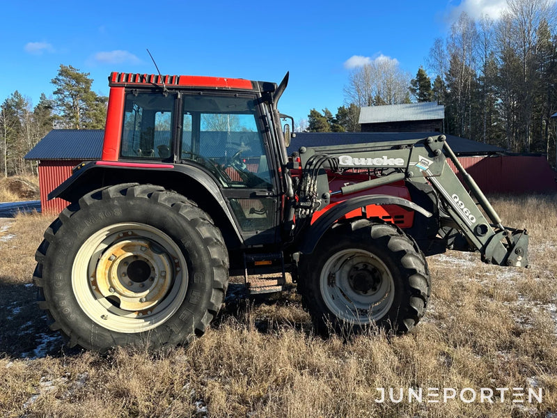 Valtra 6850 med lastare