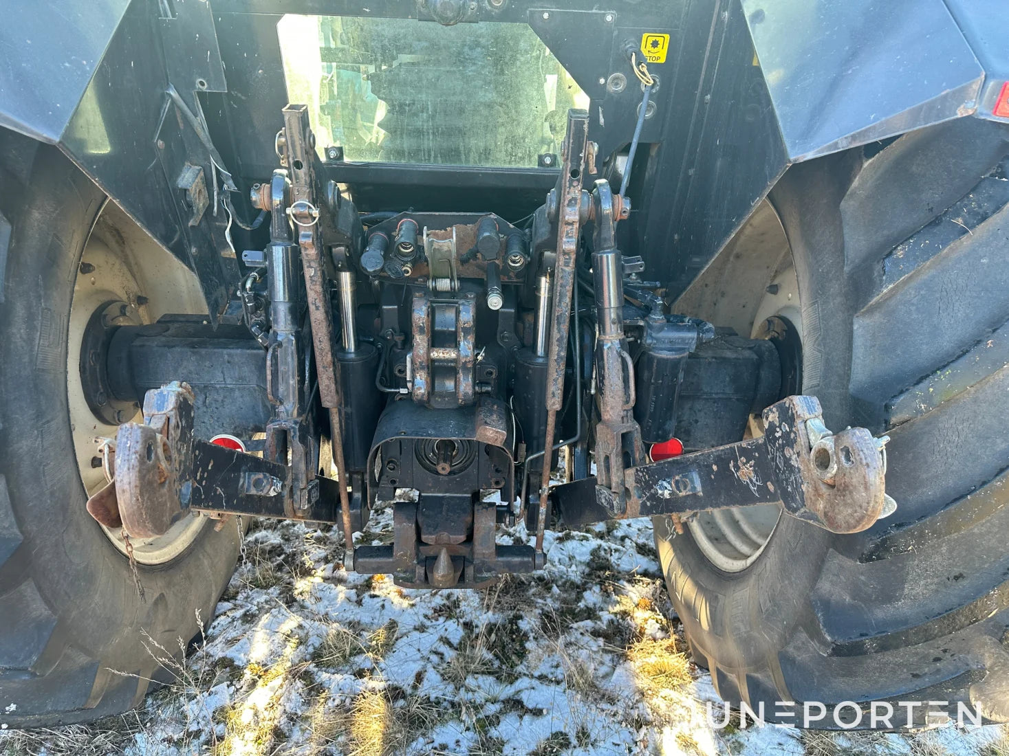 Valtra 6850 med lastare