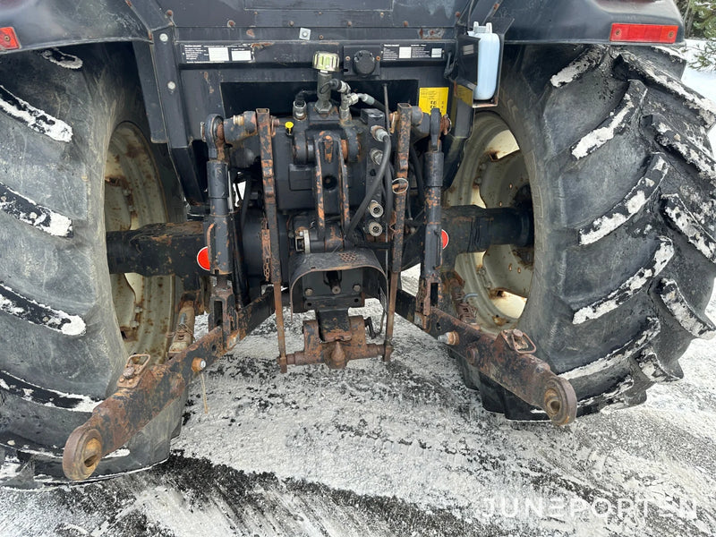 Valtra 900 med lastare