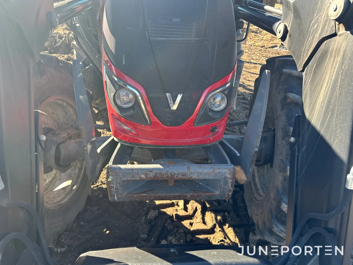 Valtra A 134 med lastare