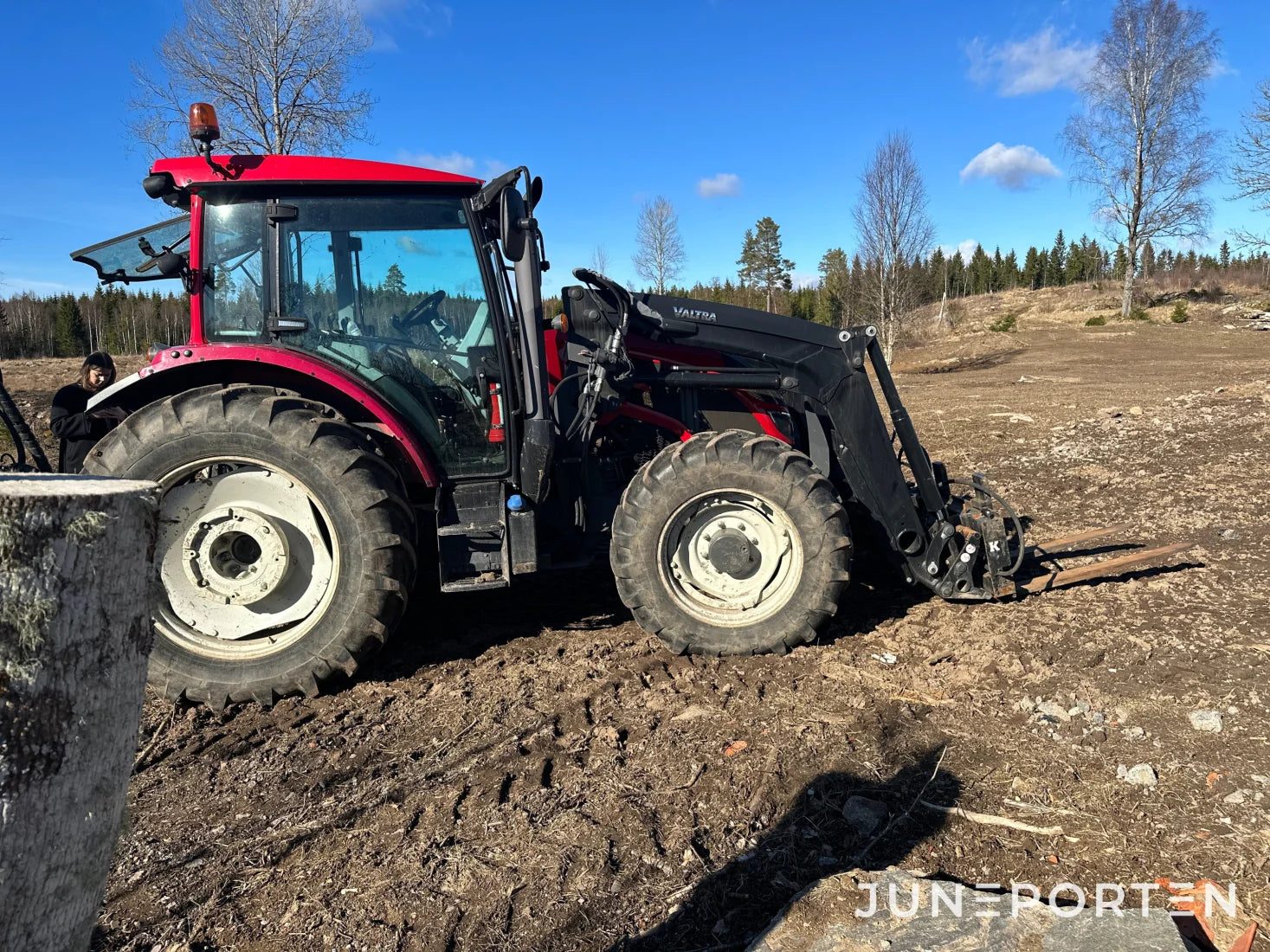 Valtra A 134 med lastare
