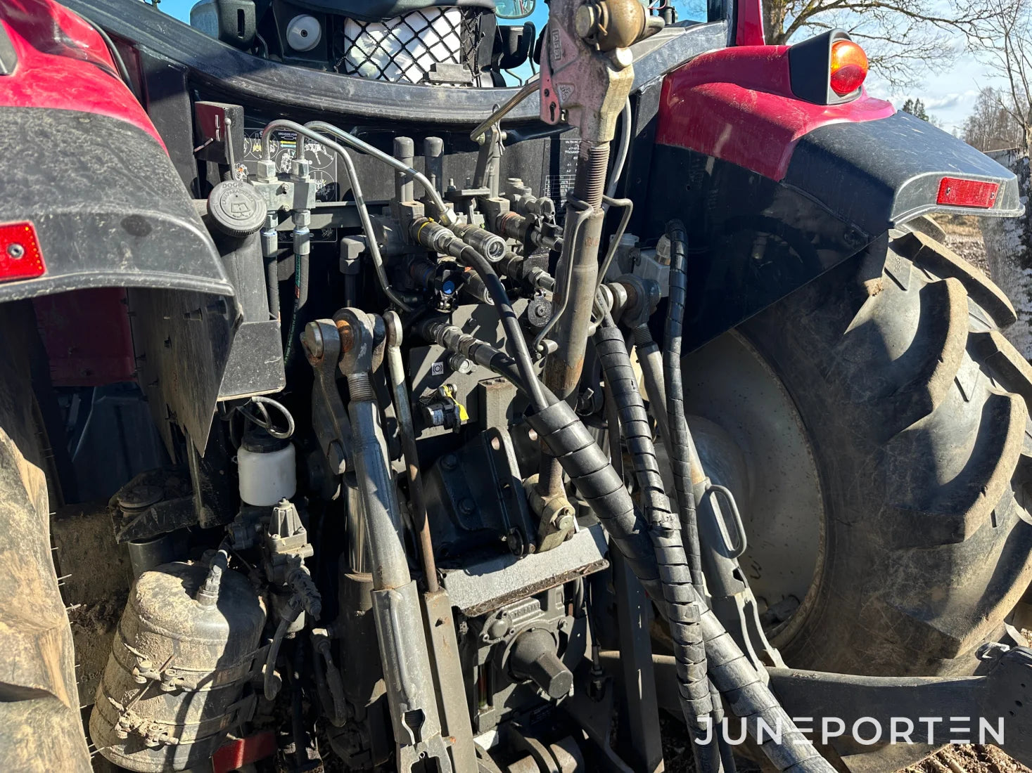 Valtra A 134 med lastare