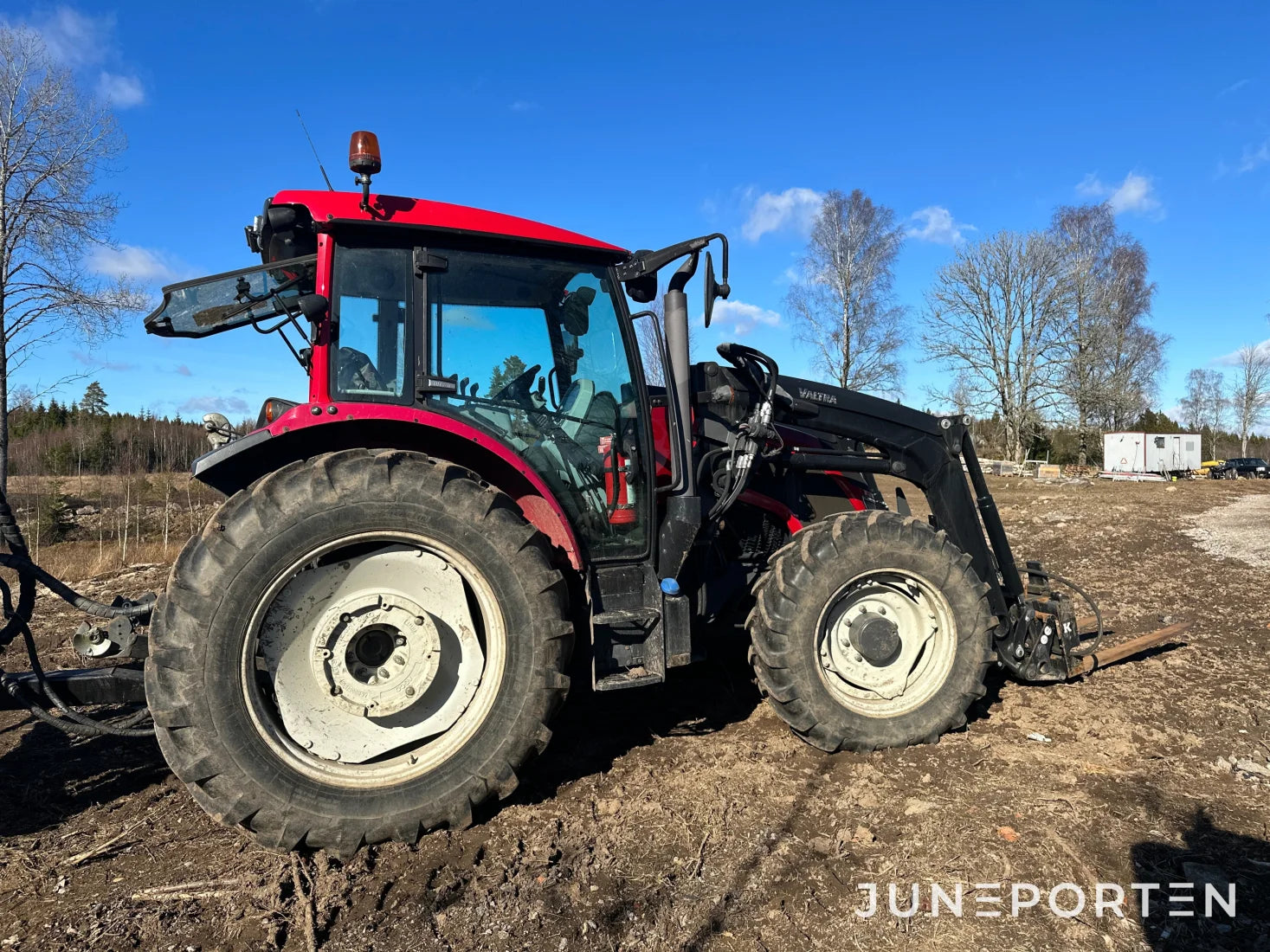 Valtra A 134 med lastare