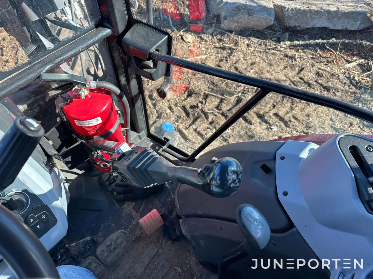Valtra A 134 med lastare