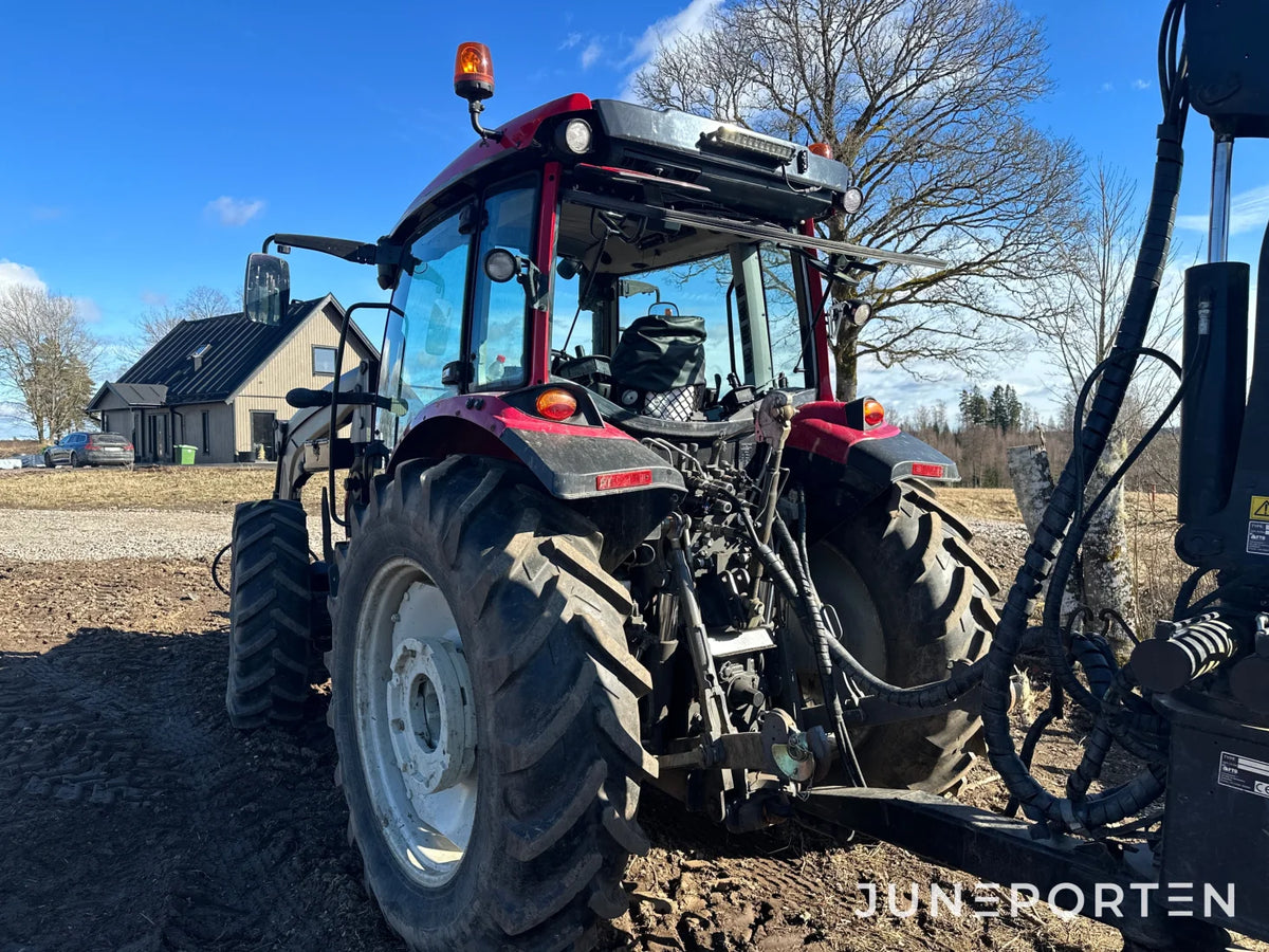 Valtra A 134 med lastare