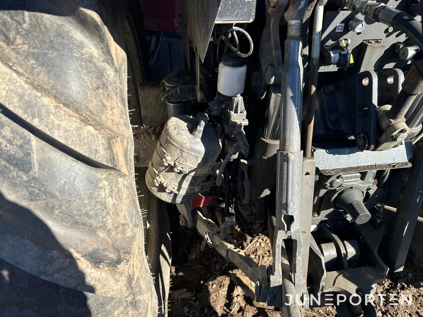 Valtra A 134 med lastare