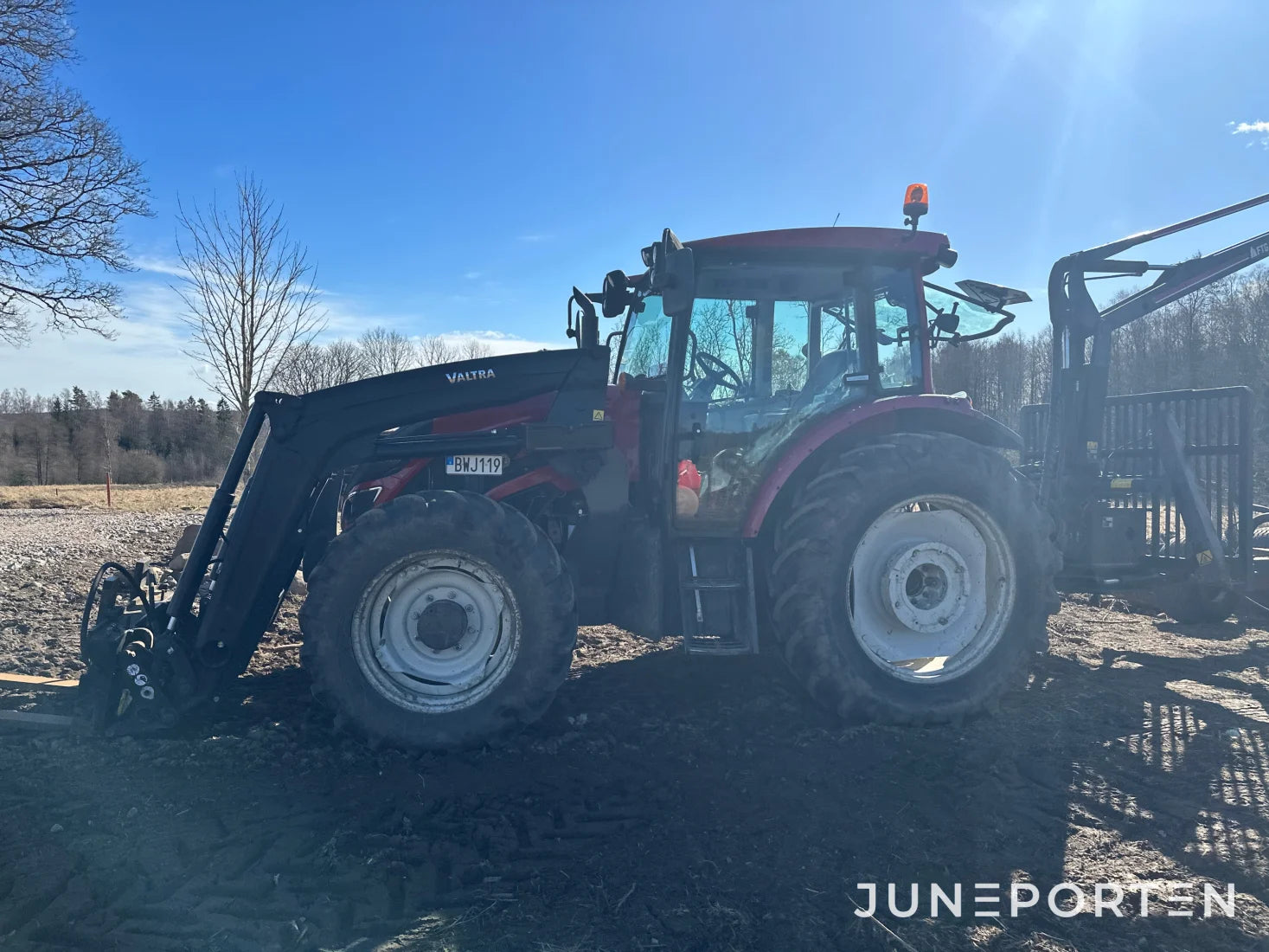 Valtra A 134 med lastare