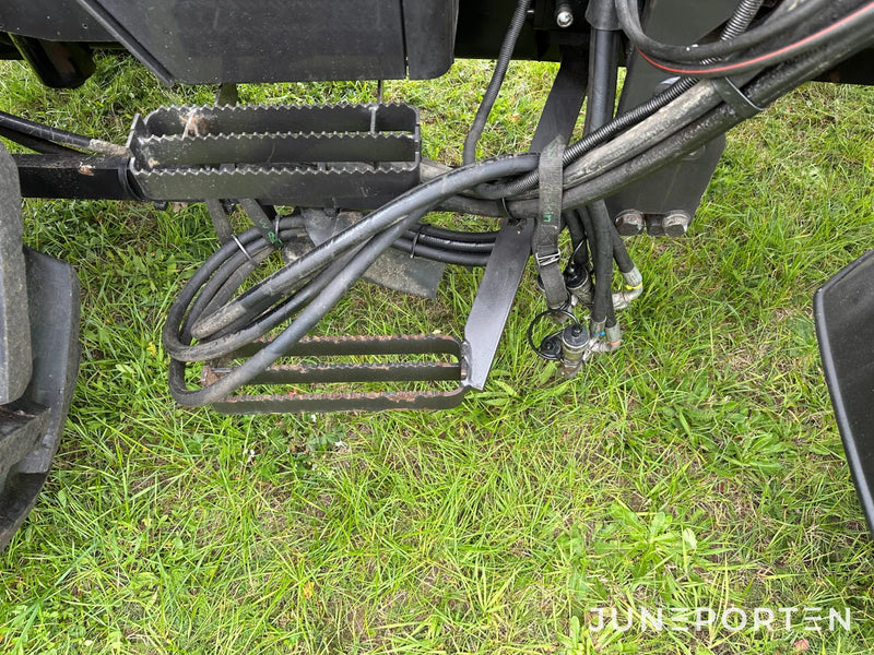 Valtra A 82 med lastare & frontlyft