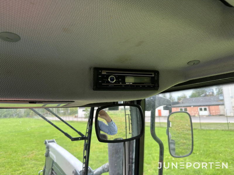 Valtra A 82 med lastare & frontlyft