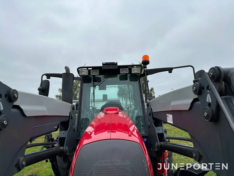Valtra A 82 med lastare & frontlyft