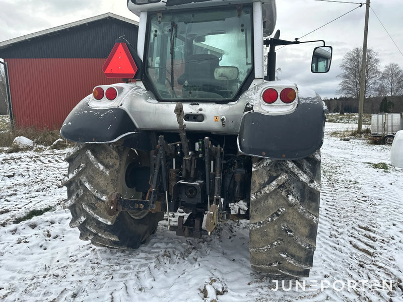 Valtra C 130 med lastare