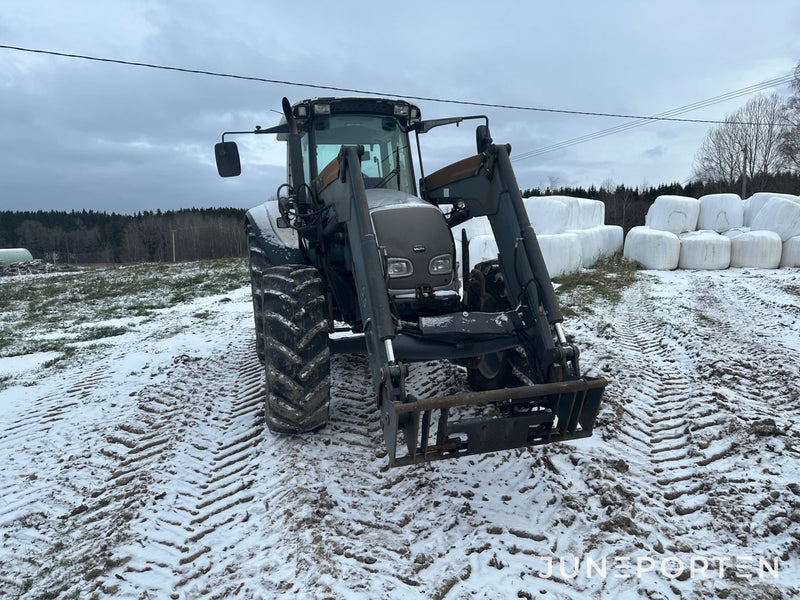 Valtra C 130 med lastare