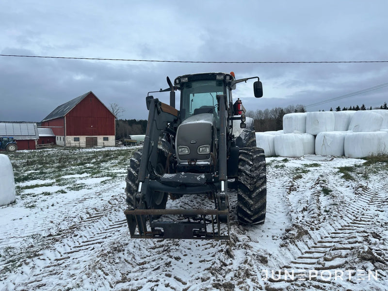 Valtra C 130 med lastare