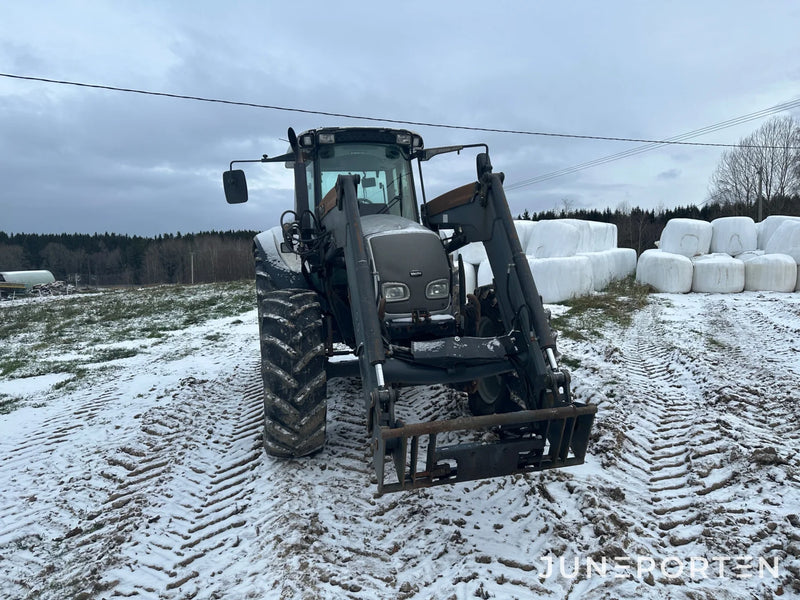 Valtra C 130 med lastare