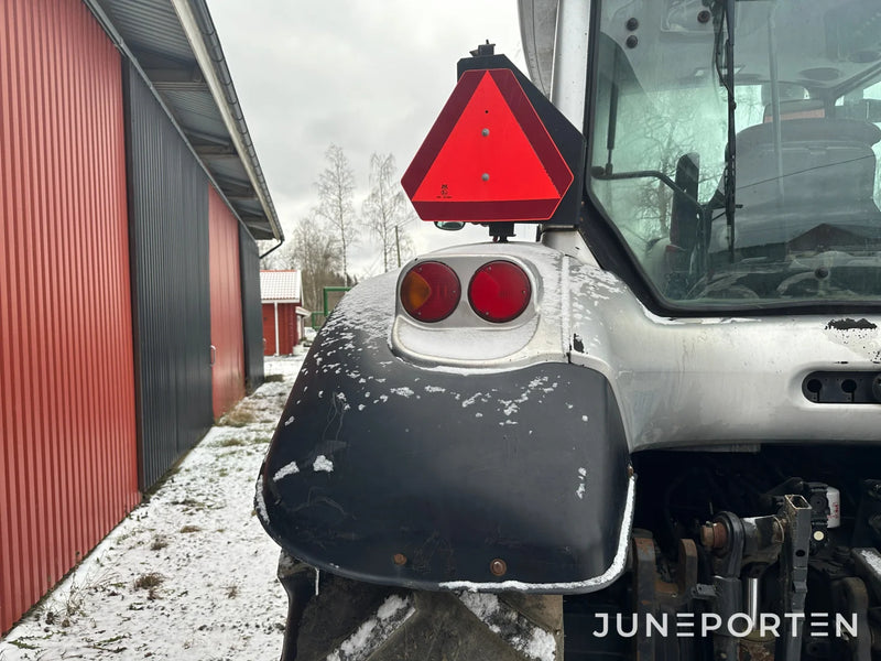 Valtra C 130 med lastare