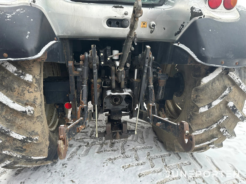 Valtra C 130 med lastare