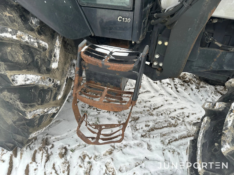 Valtra C 130 med lastare