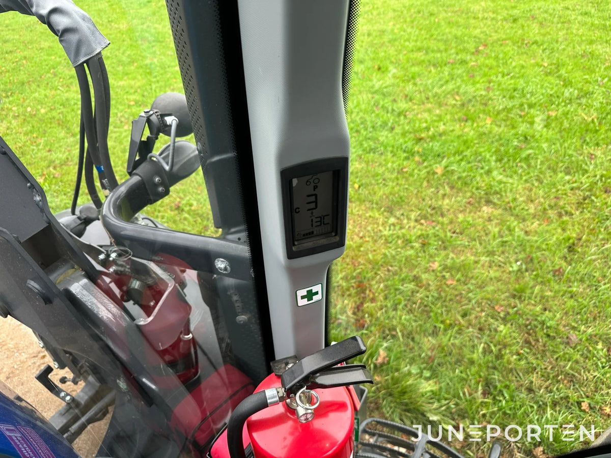 Valtra N 104 Hitech 5 med lastare