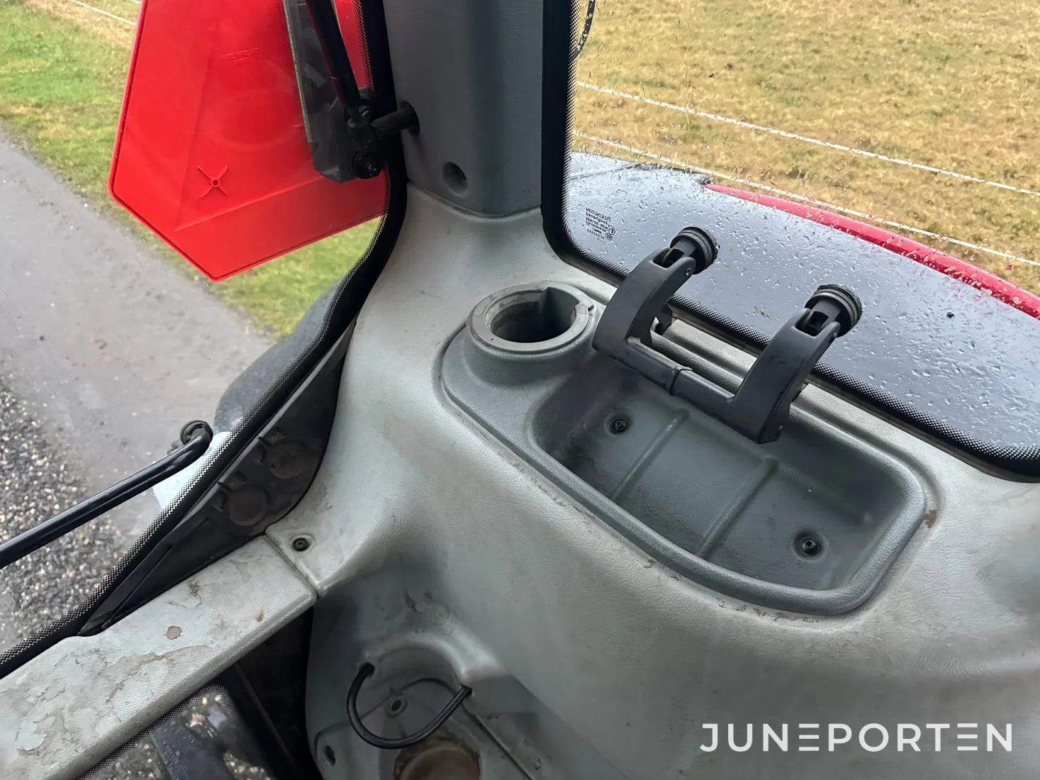 Valtra N111E med lastare