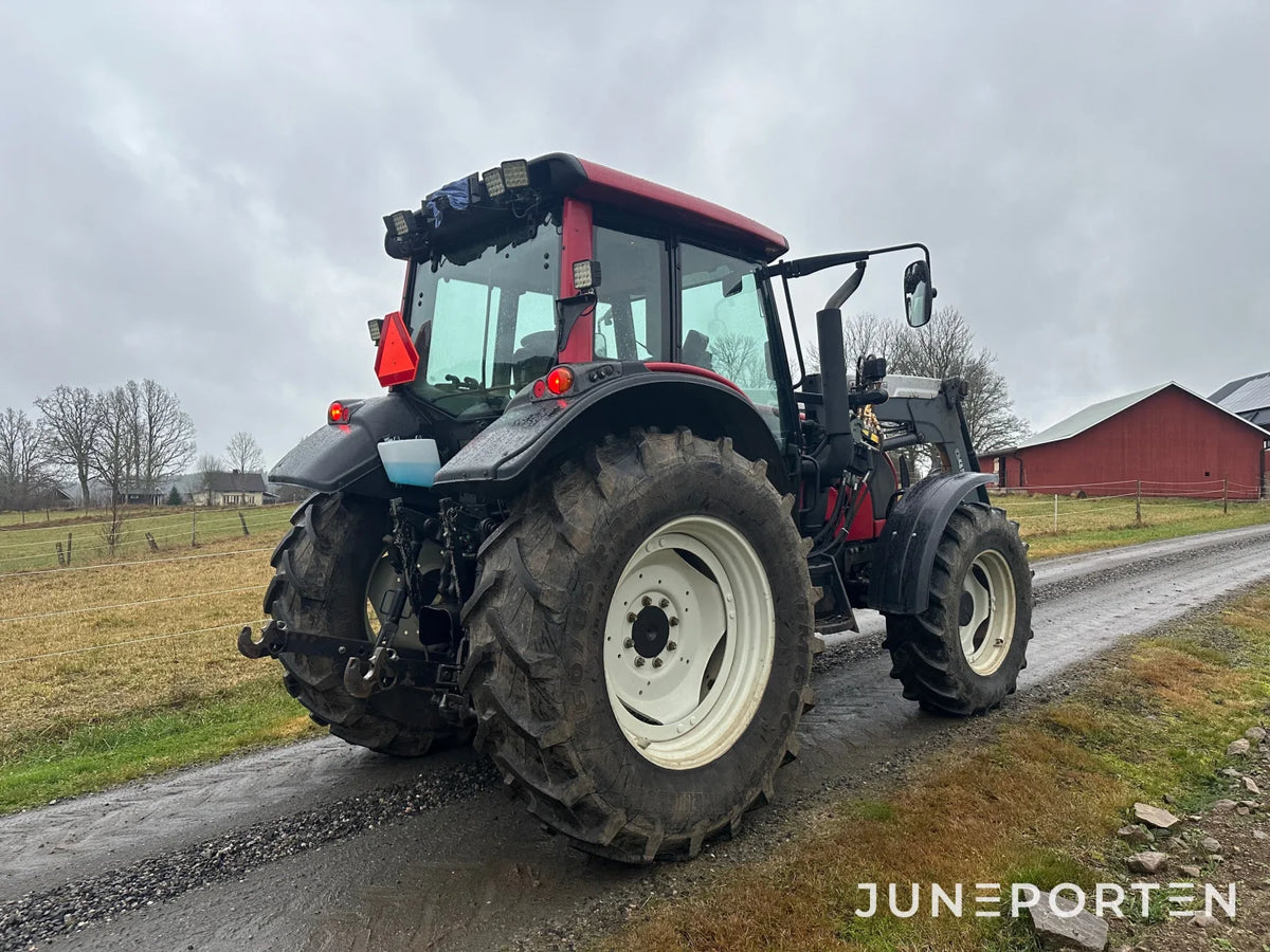 Valtra N111E med lastare
