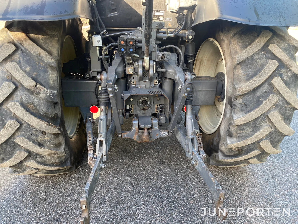 Valtra N 114 med lastare