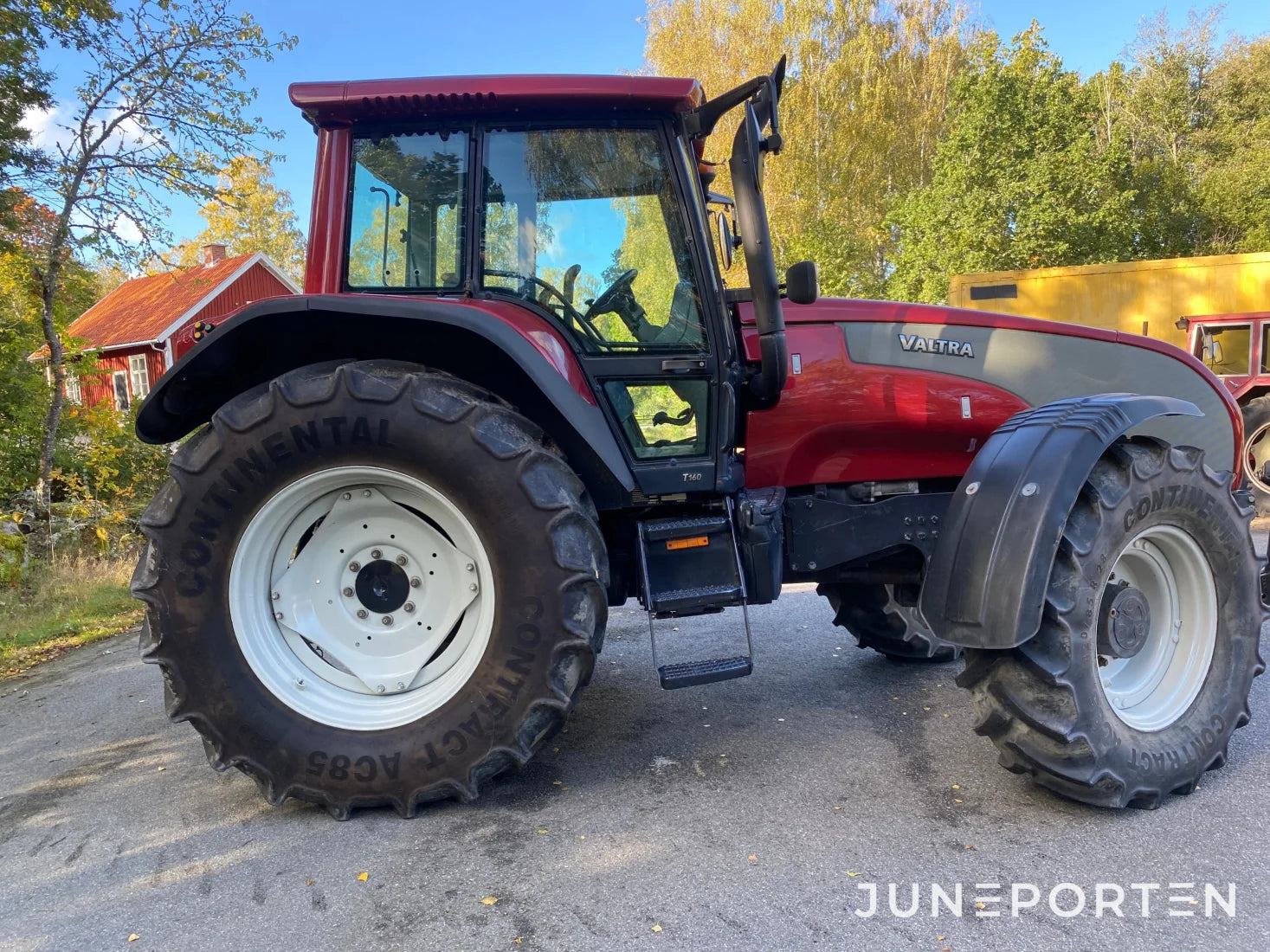 Valtra T160 med frontlyft