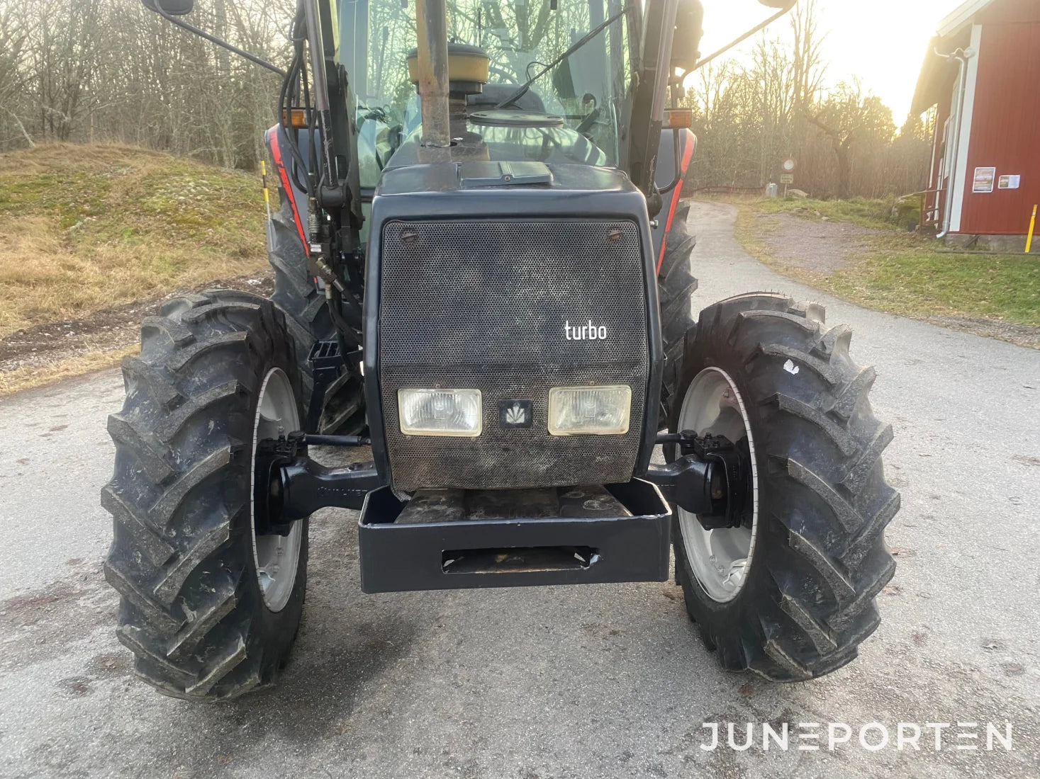 Valtra Valmet 6300 med lastare