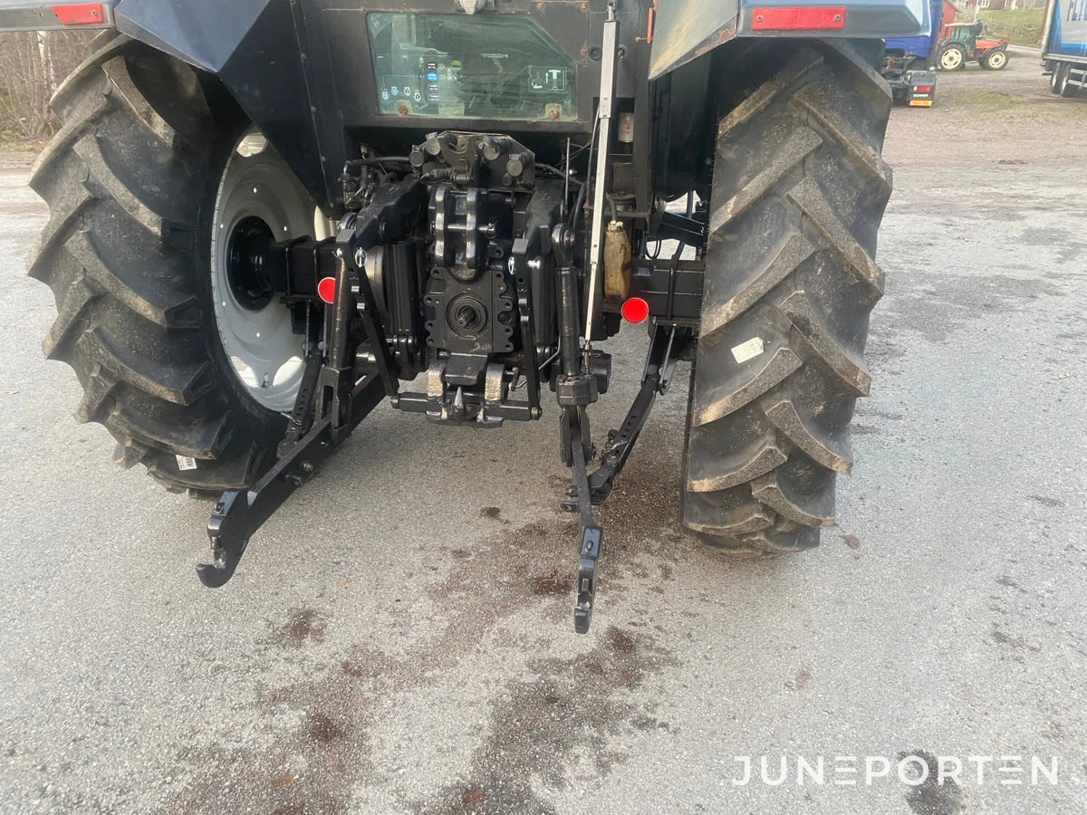 Valtra Valmet 6300 med lastare