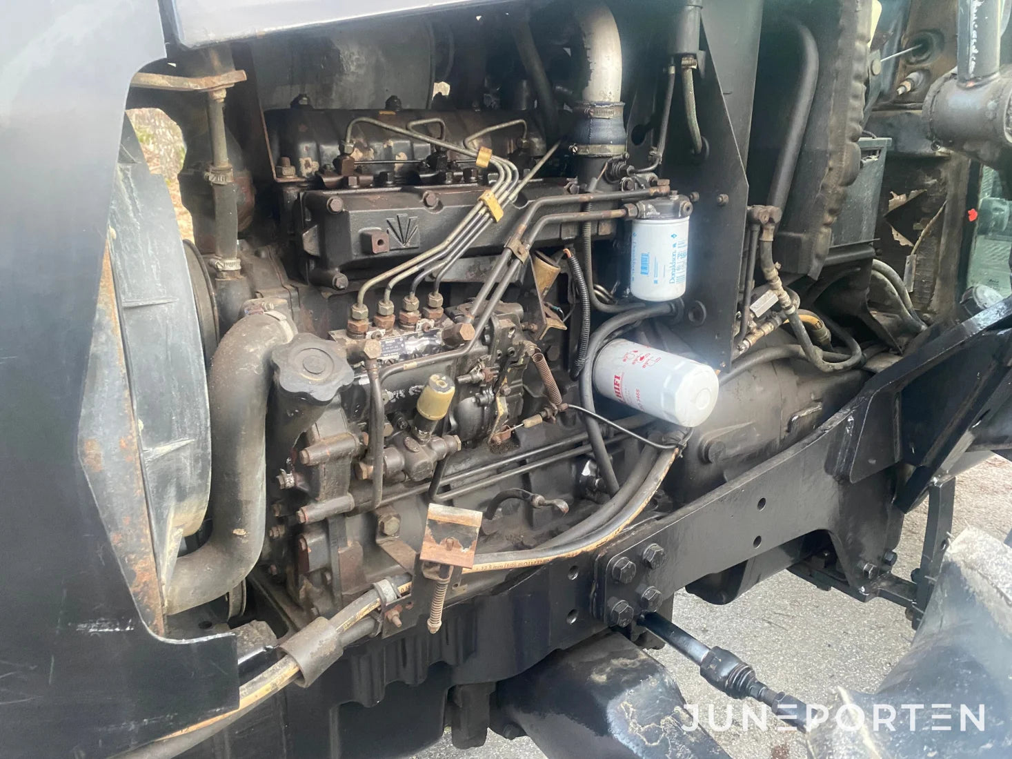 Valtra Valmet 6300 med lastare