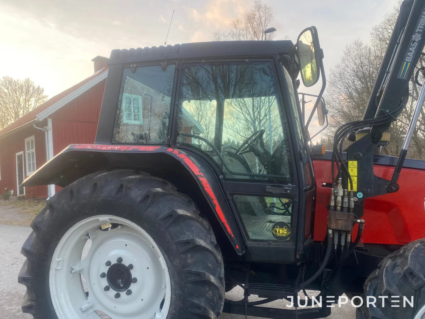 Valtra Valmet 6300 med lastare