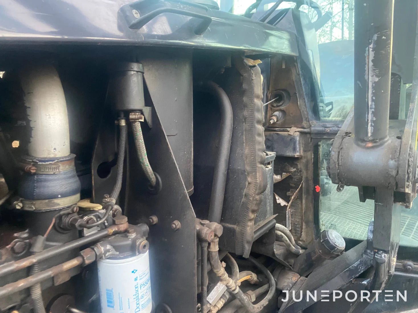 Valtra Valmet 6300 med lastare