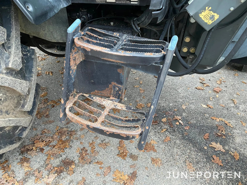 Valtra Valmet N91 med frontlastare